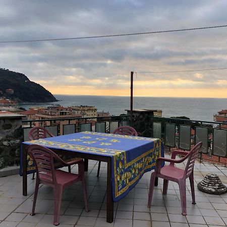 Appartamento Al Castelletto 레반토 외부 사진