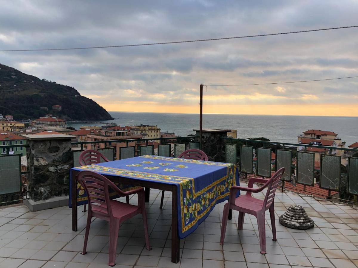 Appartamento Al Castelletto 레반토 외부 사진